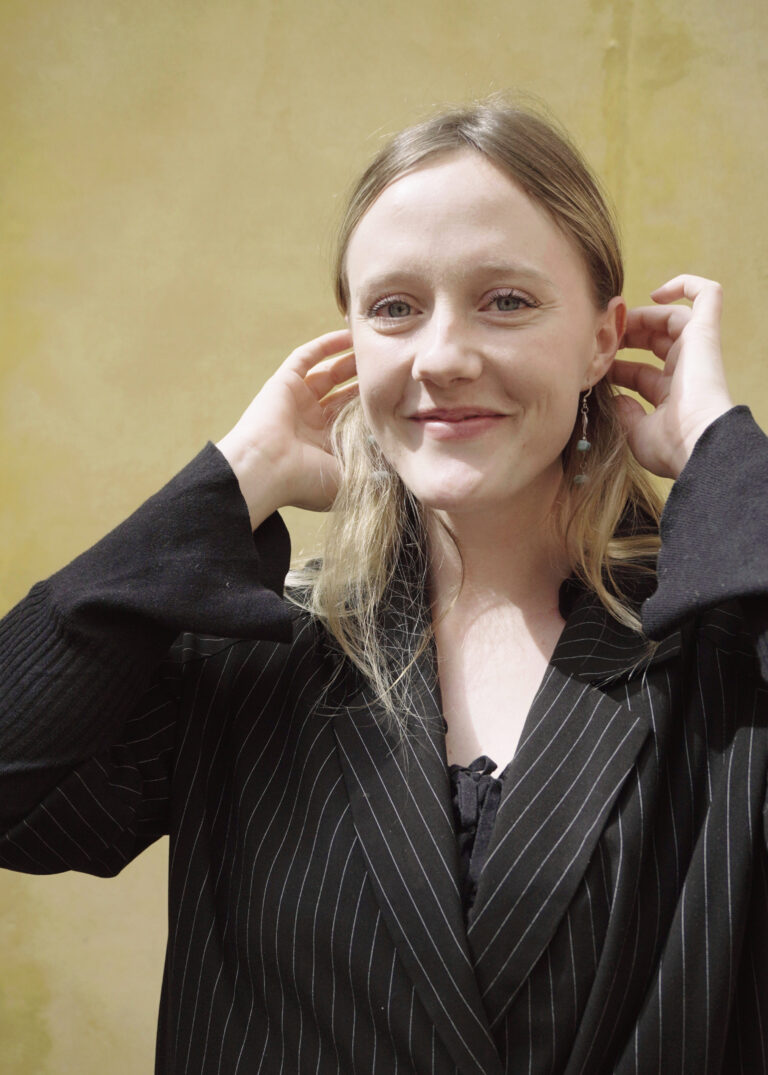Amanda Enggaard Dybdal (hun/hende)